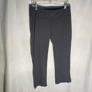 57-6 CORAL BAY black gray geometric pull-on knit cropped pants LP